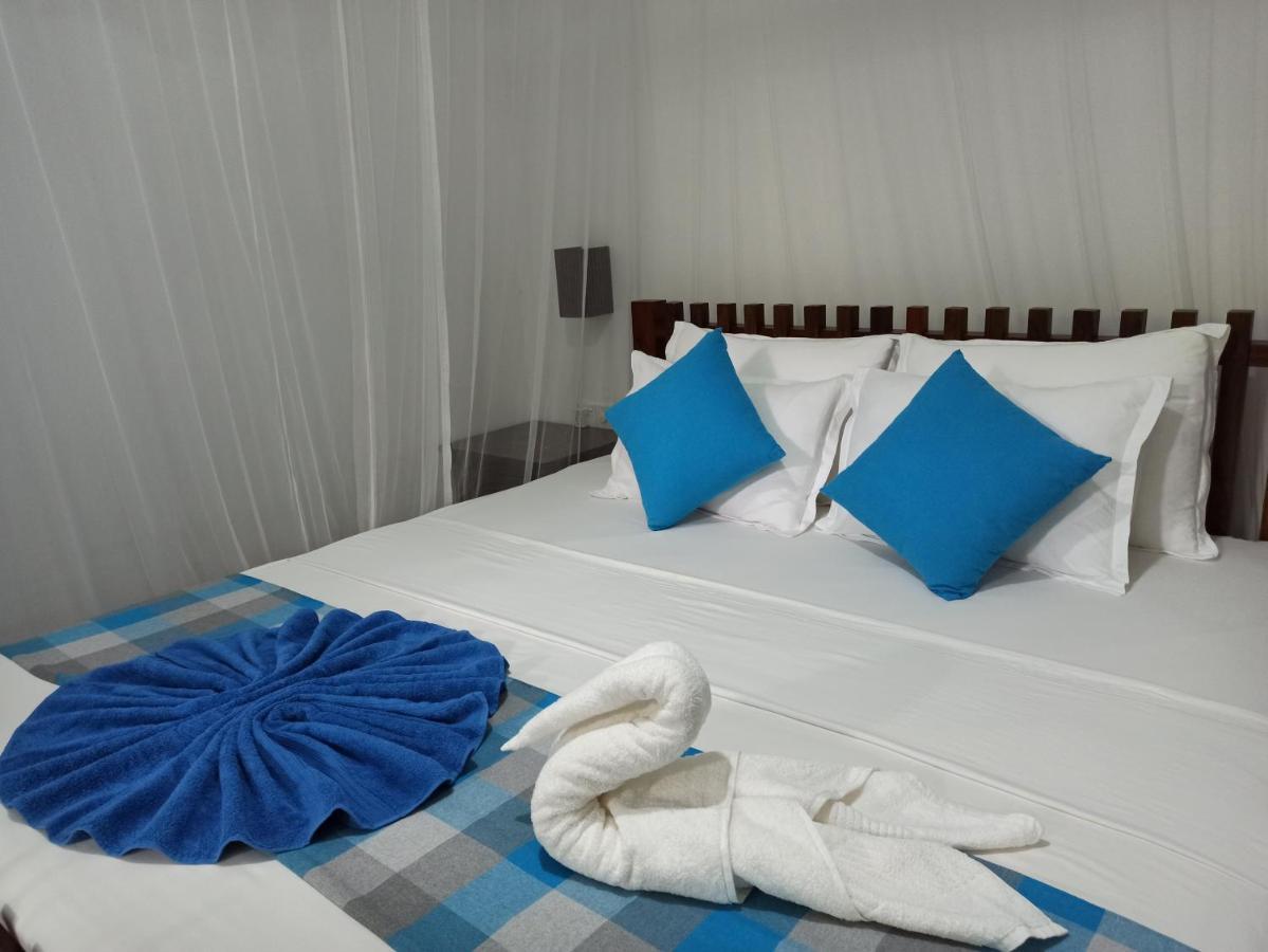 Butterfly Jewel Bed and Breakfast Unawatuna Exteriör bild