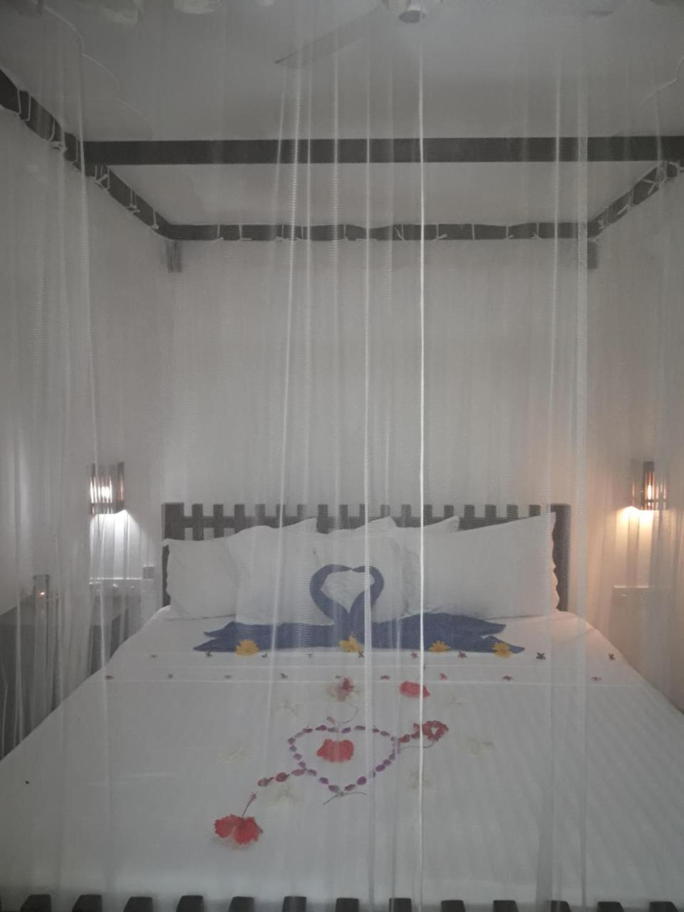 Butterfly Jewel Bed and Breakfast Unawatuna Exteriör bild
